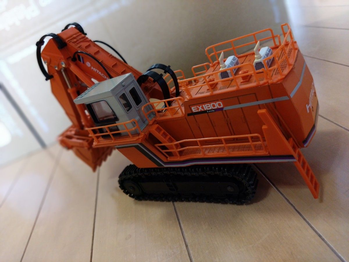 マルシン日立建機　HITACHI CONSTRUCTION MODELS Ｇiant Excavator EX1800