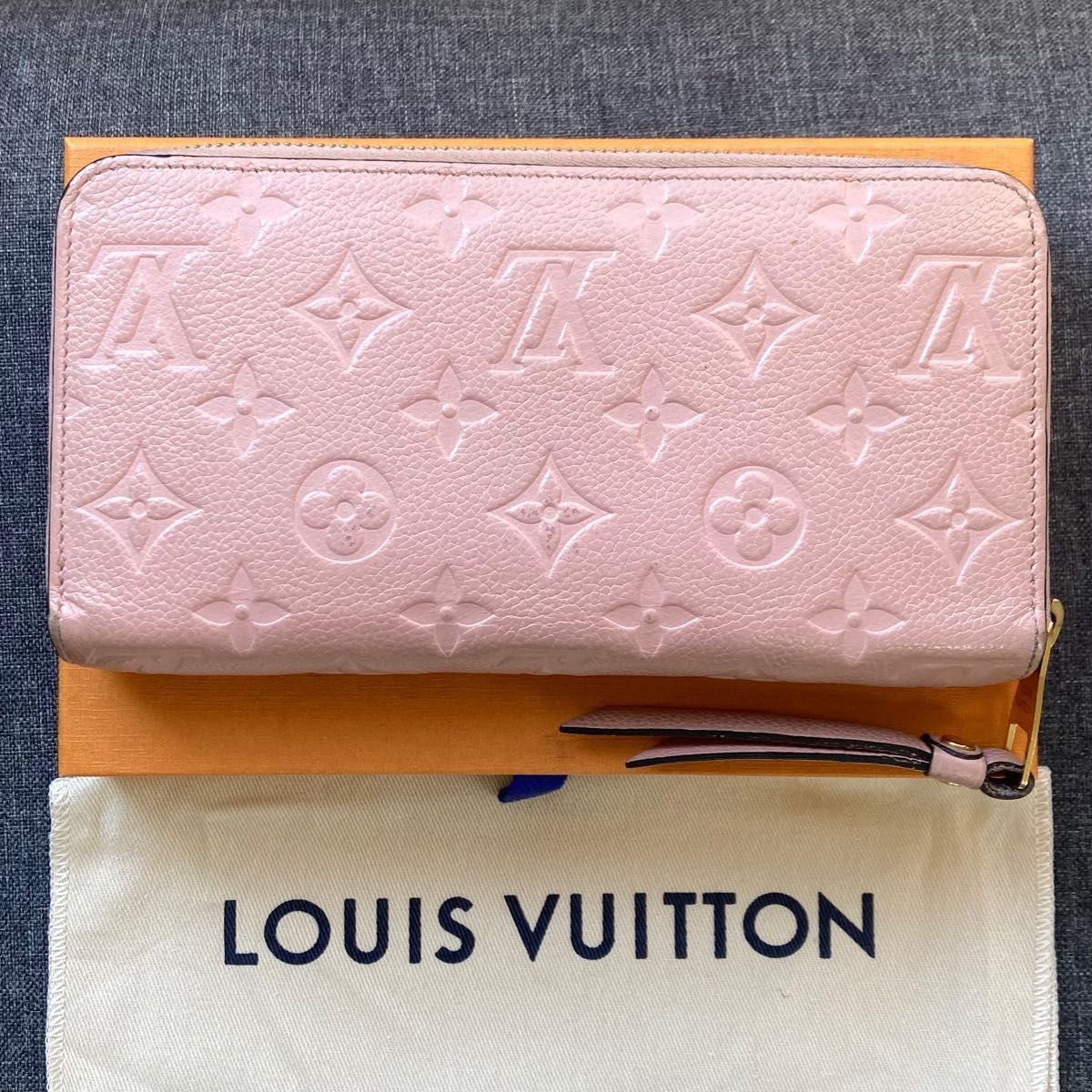 ルイヴィトン LOUIS VUITTON ジッピーウォレット 長財布 ピンク ローズプードル  希少