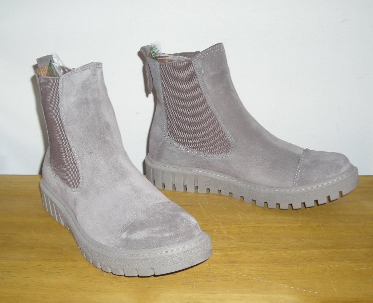  new goods *BUENO* high class suede real leather made. side-gore boots *. beige *23.0.