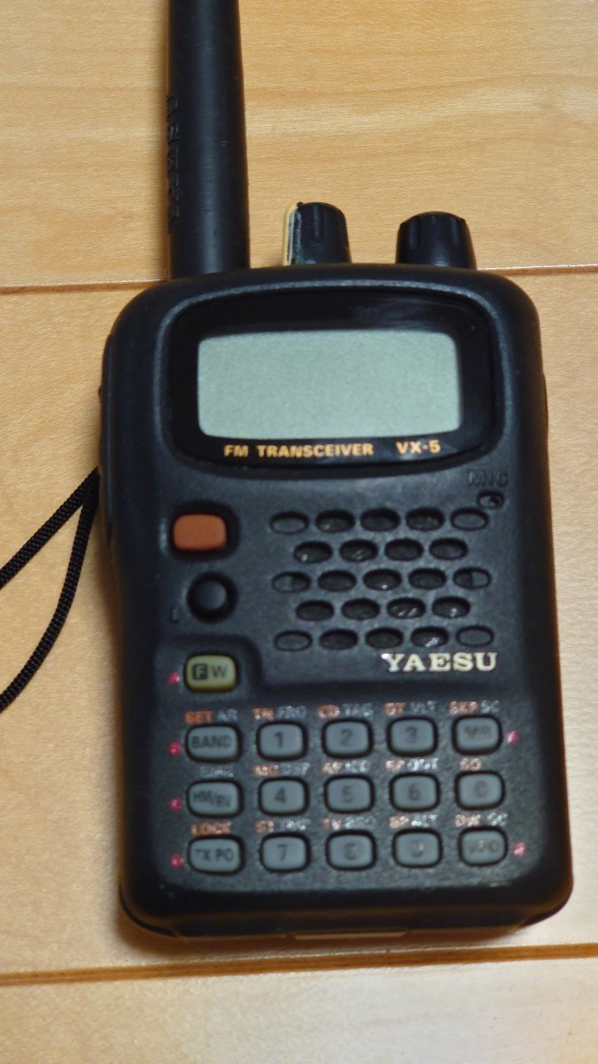 高級素材使用ブランド ヤエス VX-5 ハンディ無線機 アマチュア無線