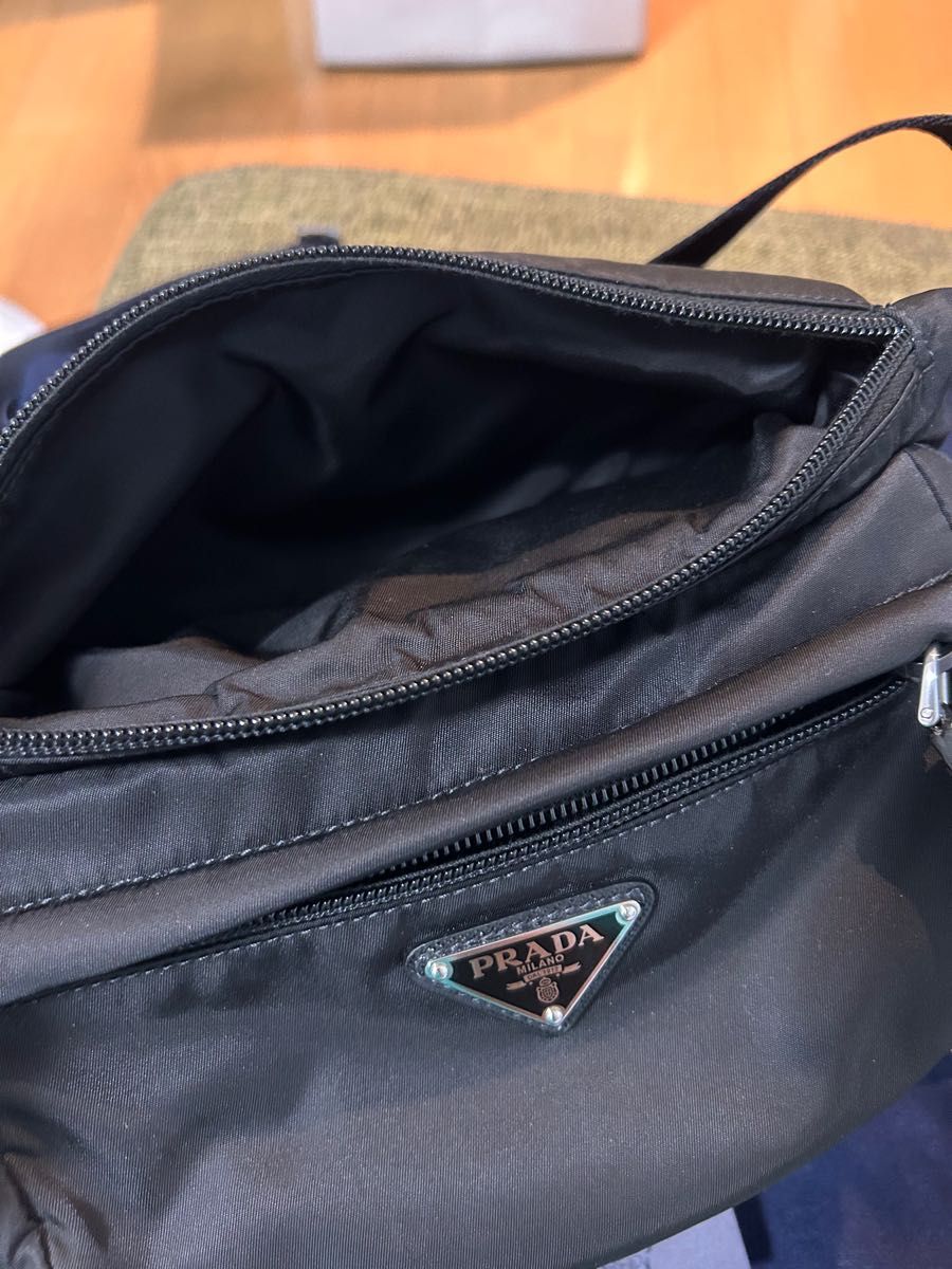 PRADA プラダ Re-Nylon xサフィアーノレザー ショルダーバッグ