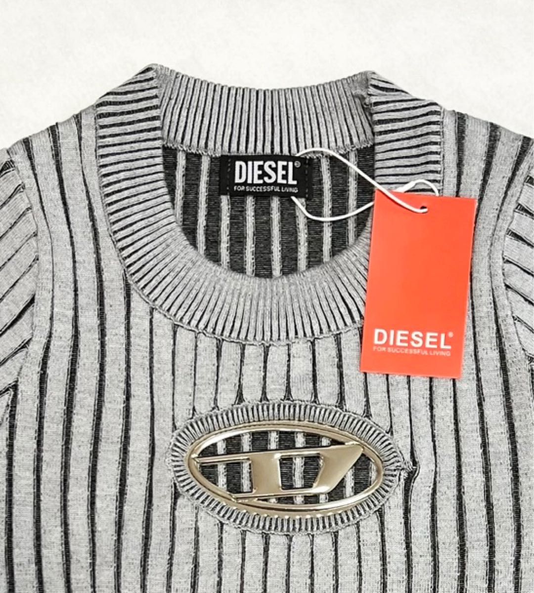 DIESEL ディーゼル メタル ロゴ プレート ノースリー Mサイズ DIESEL ディーゼル メタル ロゴ プレート ノースリー Mサイズ