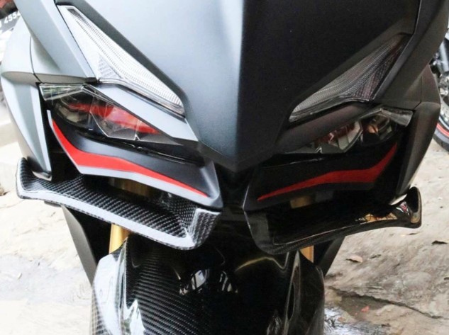 国内発送 ホンダ CBR250RR 2017-21用 MC51 カーボン調 アッパー 国内発送 ホンダ CBR250RR 2017-21用 MC51 カーボン調 アッパー
