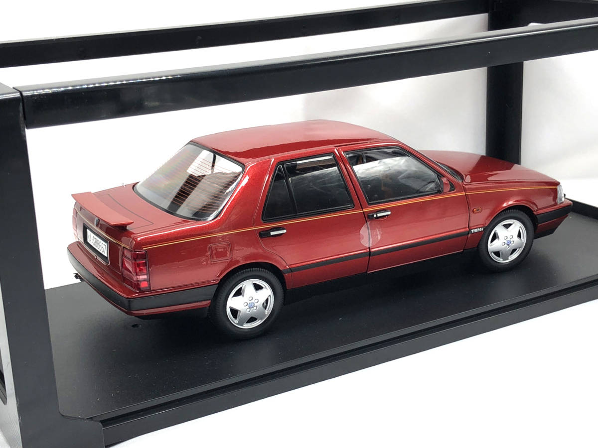 イタリア限定 MITICA 1/18 ランチア テーマ 8.32 フェラーリ 2S 1988 オープン リアウイング (ウィナーレッドメタリック) 限定504個_画像2