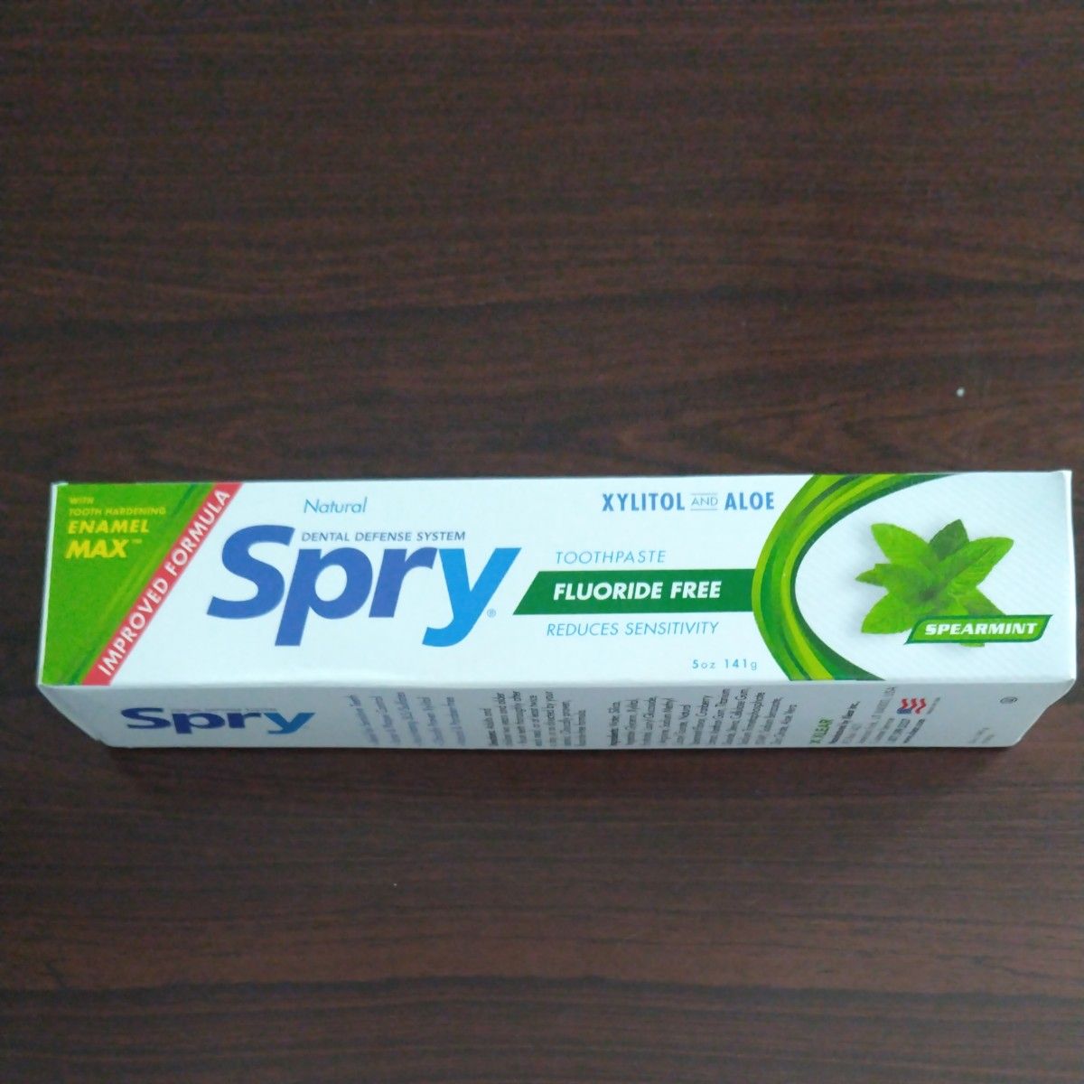 Xlear Spry スプライ ナチュラルハミガキ スペアミント フッ素不使用 141g 大容量 スタンドチューブ 歯磨き粉