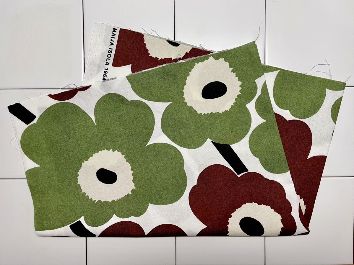 marimekko　ハーフカットクロス／はぎれ　ピエニウニッコ　ブラウン×グリーン　廃番色　68×50cm　マリメッコ_画像2