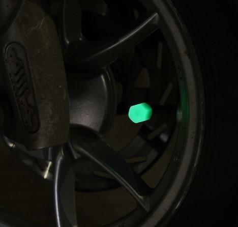 車・バイク用 タイヤ エアバルブキャップ 蓄光蛍光イエロー 夜間に光る タイヤバルブキャップ エアキャップ 8個セット_画像4