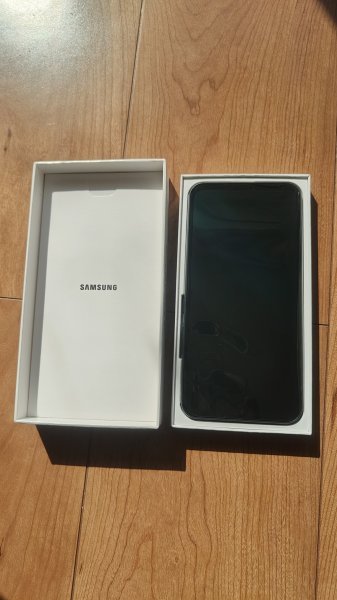 新品未使用 SIMフリー Galaxy A54 5G SCG21 UQ ト ギャラクシー　保護フィルム付き_画像1