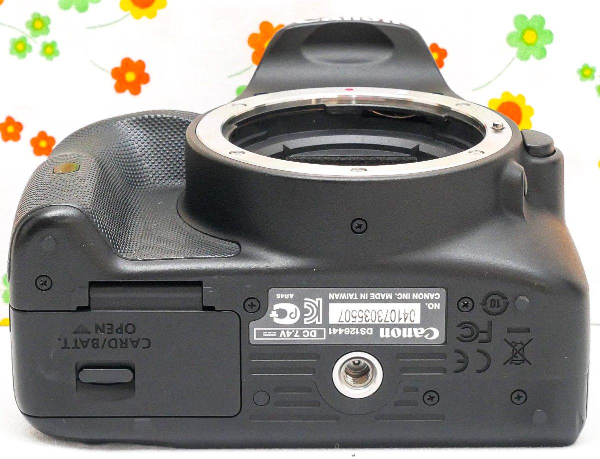 美品 Canon EOS Kiss X7 スマホ転送 高画質・動画撮影・超軽量｜PayPay