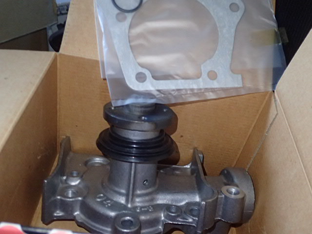  Mira Cuore L70S,L70V Leeza L100S,L100V original water pump 16100-87286-000