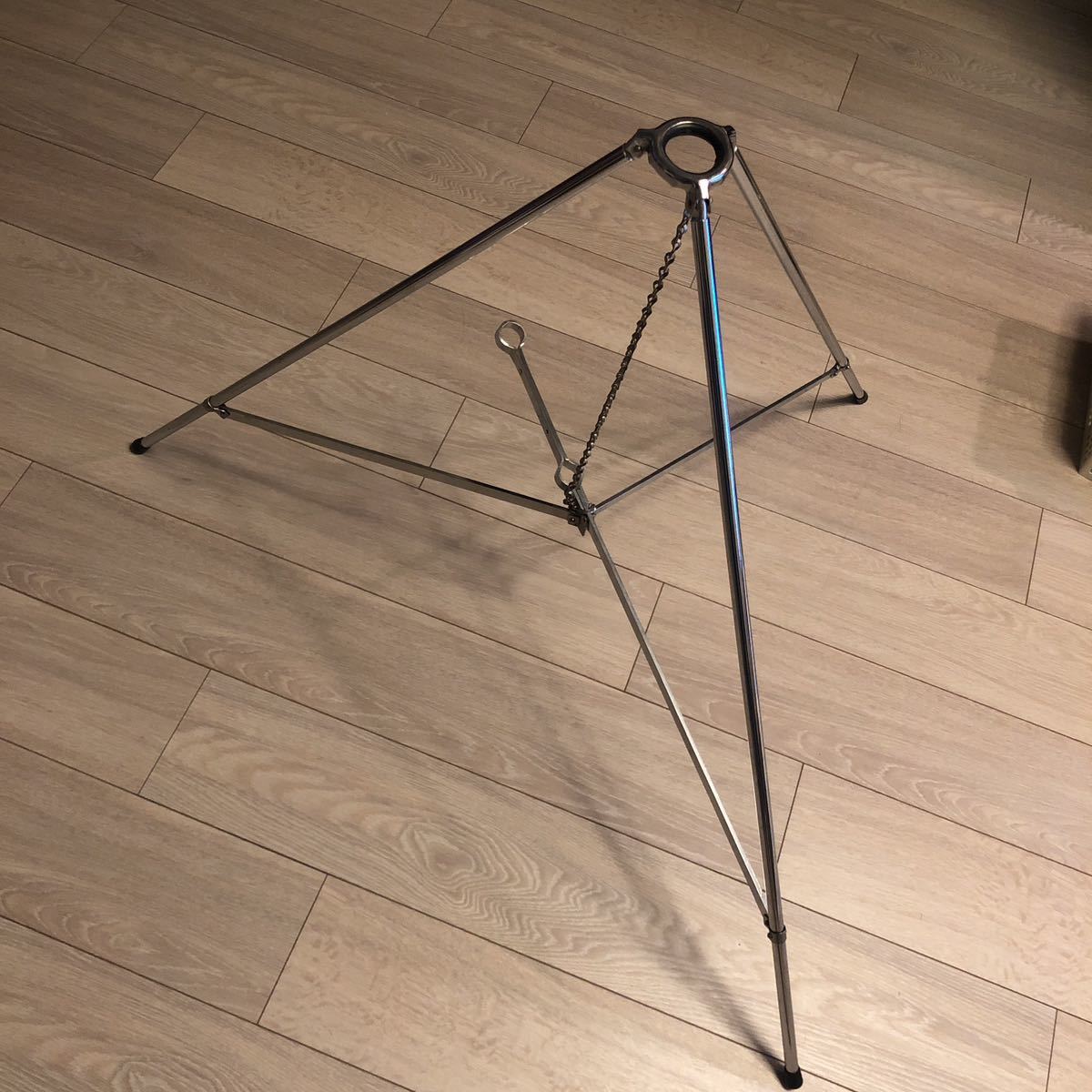 旗立三脚台 旗棒 剣旗頭 旗スタンド フラッグポール 校旗 国旗 旗立三脚台 旗棒 剣旗頭 旗スタンド フラッグポール 校旗 国旗