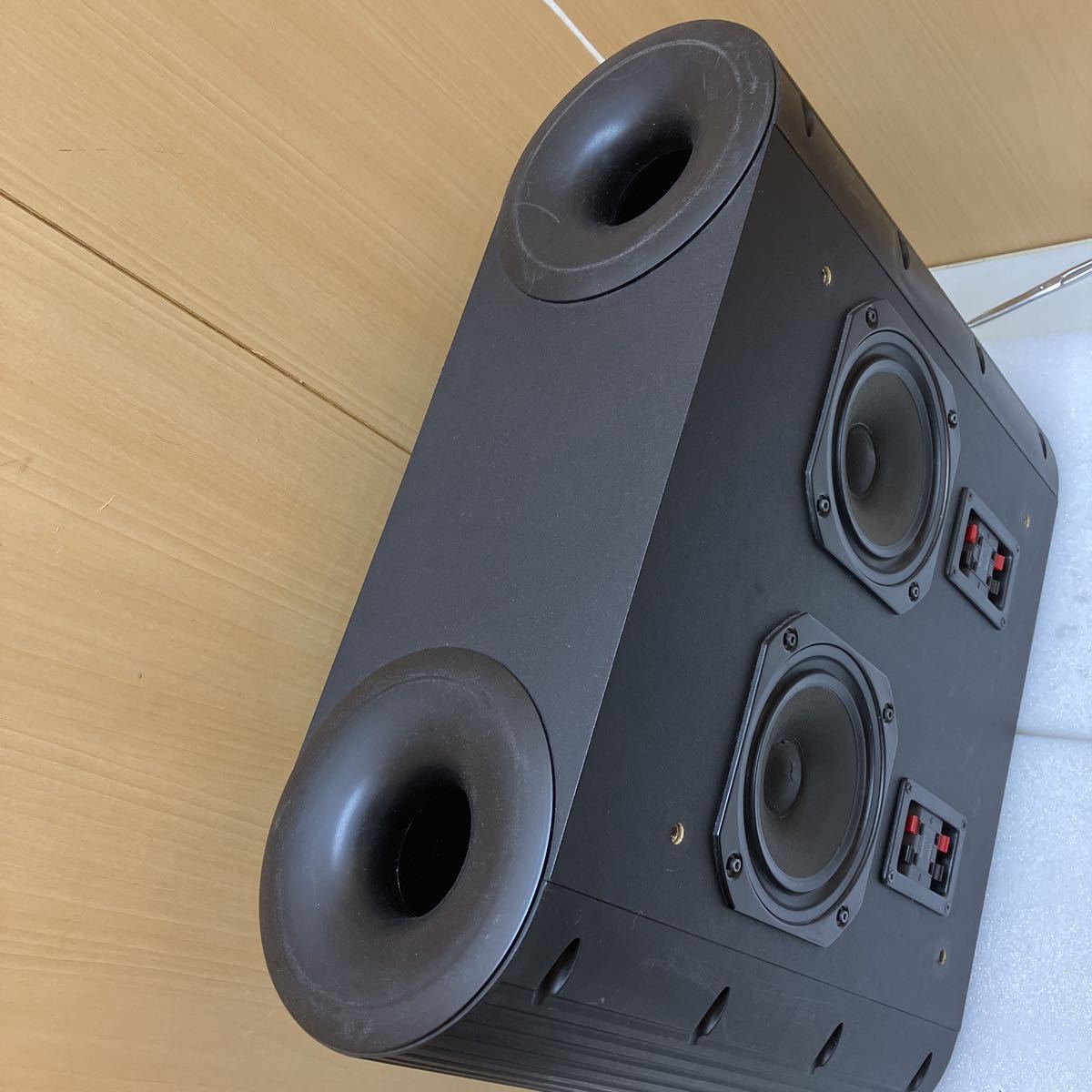 XL9310 ROCK SOLID SOUND　　 TWIN BASS SUBWOOFER SYSTEM◆割れあり_画像4