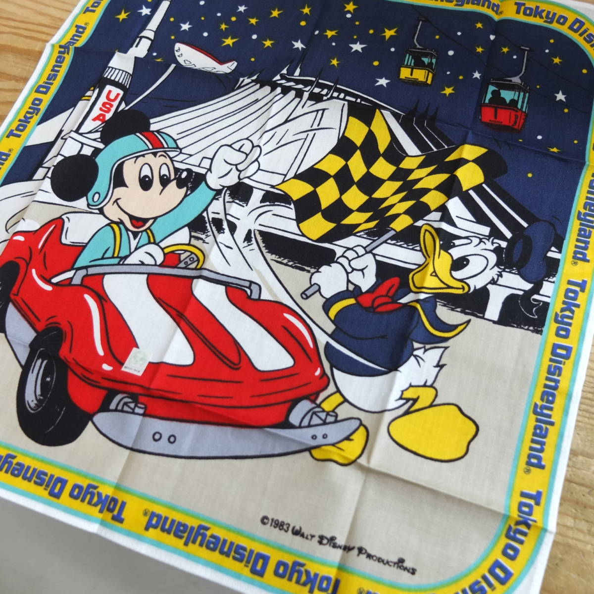 東京ディズニーランド 開園時 1983年 未使用 ハンカチ ミッキーマウス ミニーマウス ドナルドダック ヴィンテージ 日本製 レトロ バンダナ_画像5