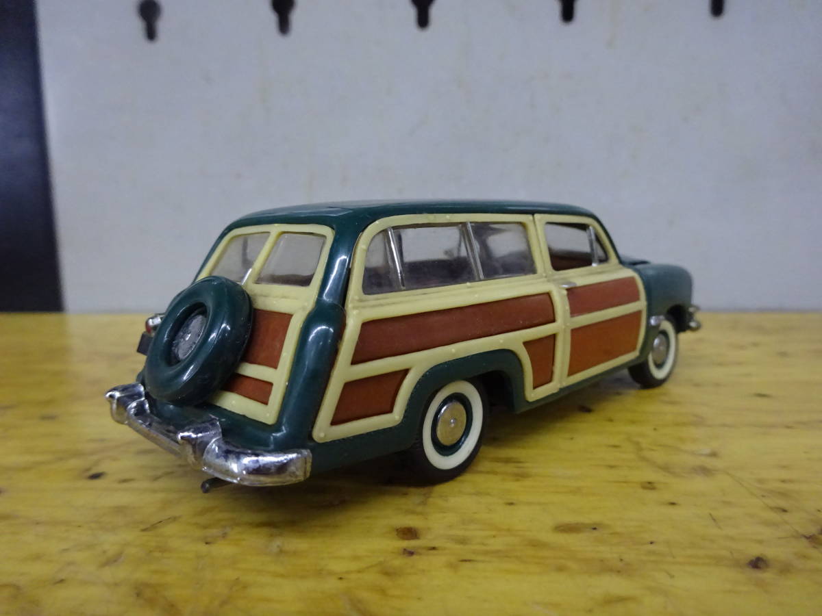 Franklin Mint Ford Woody Wagon 1950y 1/43_画像2