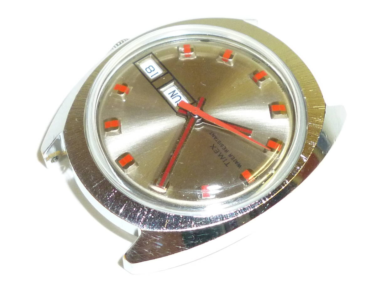 1970's 英国製 タイメックス TIMEX ウォッチ 腕時計 手巻 日付 曜日 ビンテージ メンズ 稼働品_画像4