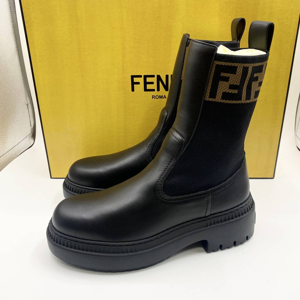 新品未使用！送料込み★FENDI★ドミノ バイカーブーツ FF サイドゴア