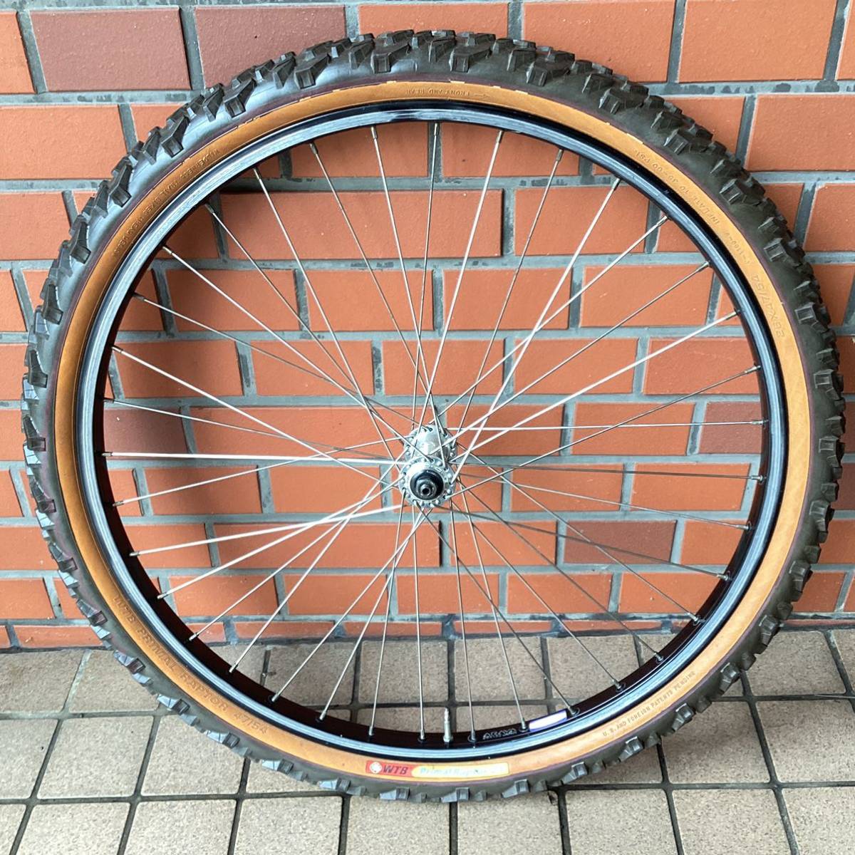 OLD MTB 【 ARAYA 7X RIM × SHIMANO DEORE DX 】 アラヤ タコ穴リム デオーレ ハブ 26インチ 36H 中古品 検) Vintage 80‘s_画像3