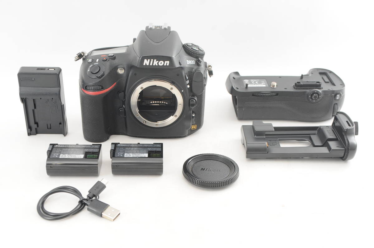 ★S数2000台 超美品★ NIKON ニコン D800 MB-D12 付属品満載 ★清潔感溢れる綺麗な外観! 光学系カビ・クモリなし! 細かく動作確認済!_画像1