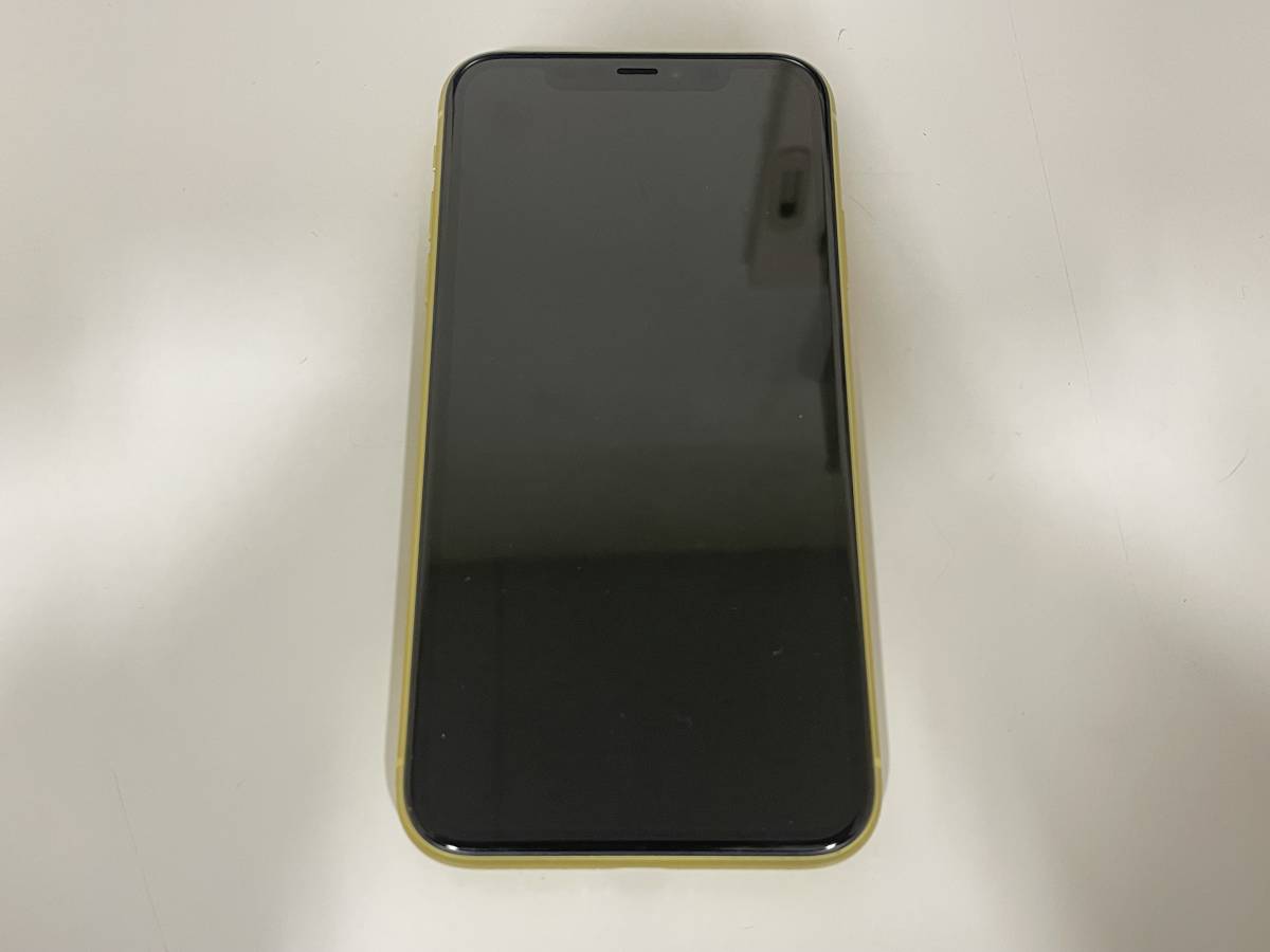 １着でも送料無料 MWM42J/A 128GB iPhone11 Apple ソフトバンク 中古