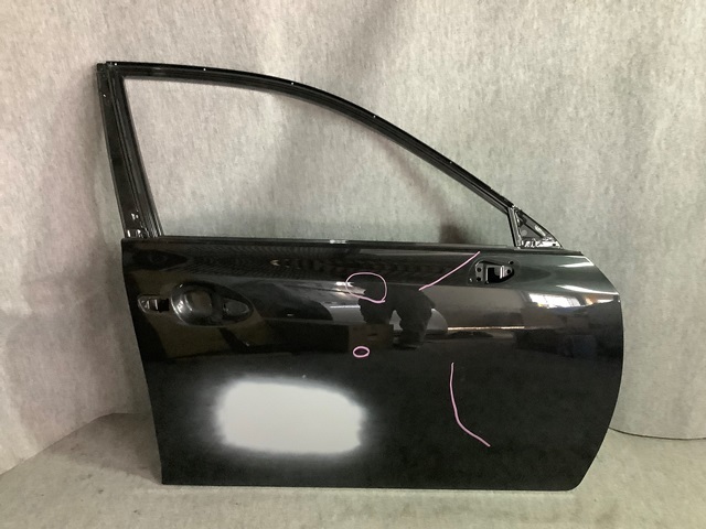 ☆A1542 レクサス GS GRL10 フロント ドア 右 黒系 ☆