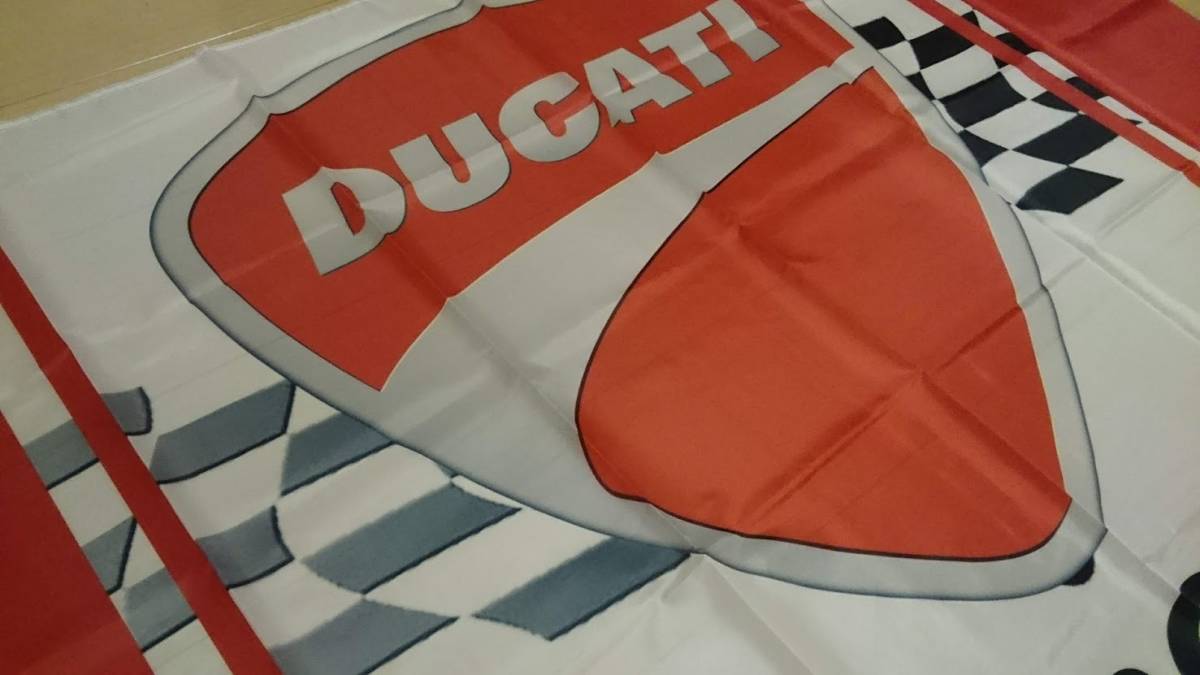 ドゥカティ DUCATI　レッド　特大 バナー フラッグ 旗 新品未使用 パニガーレ 959 899 1199_画像2