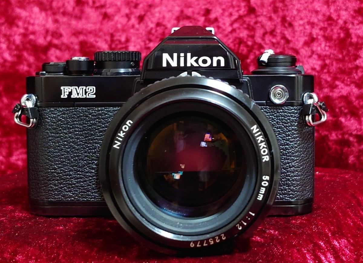【委託品】 Nikon NEW FM2黒＋Ai NIKKOR 50mm f1.2 単焦点レンズセット シャッターOK 速度変化OK 露出計メーター点灯OK フィルムカメラ