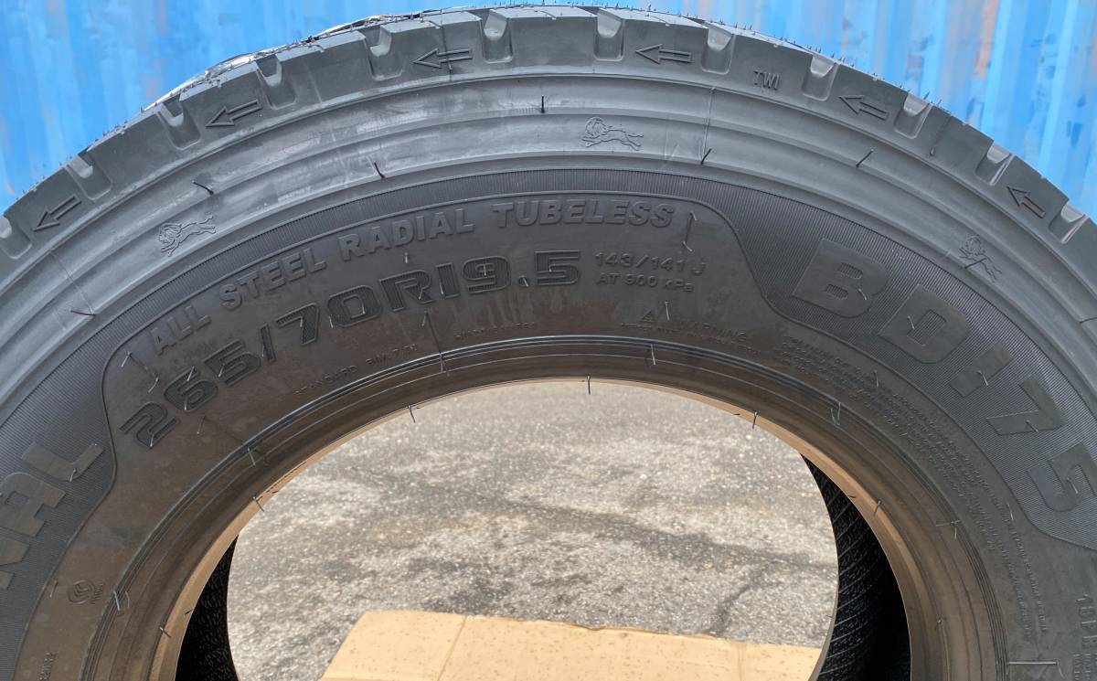 265/70R19.5-18PR 143/141J BD175★即納★即決 新品★トラックタイヤ★ミックスタイヤ★ブラックライオン_画像5