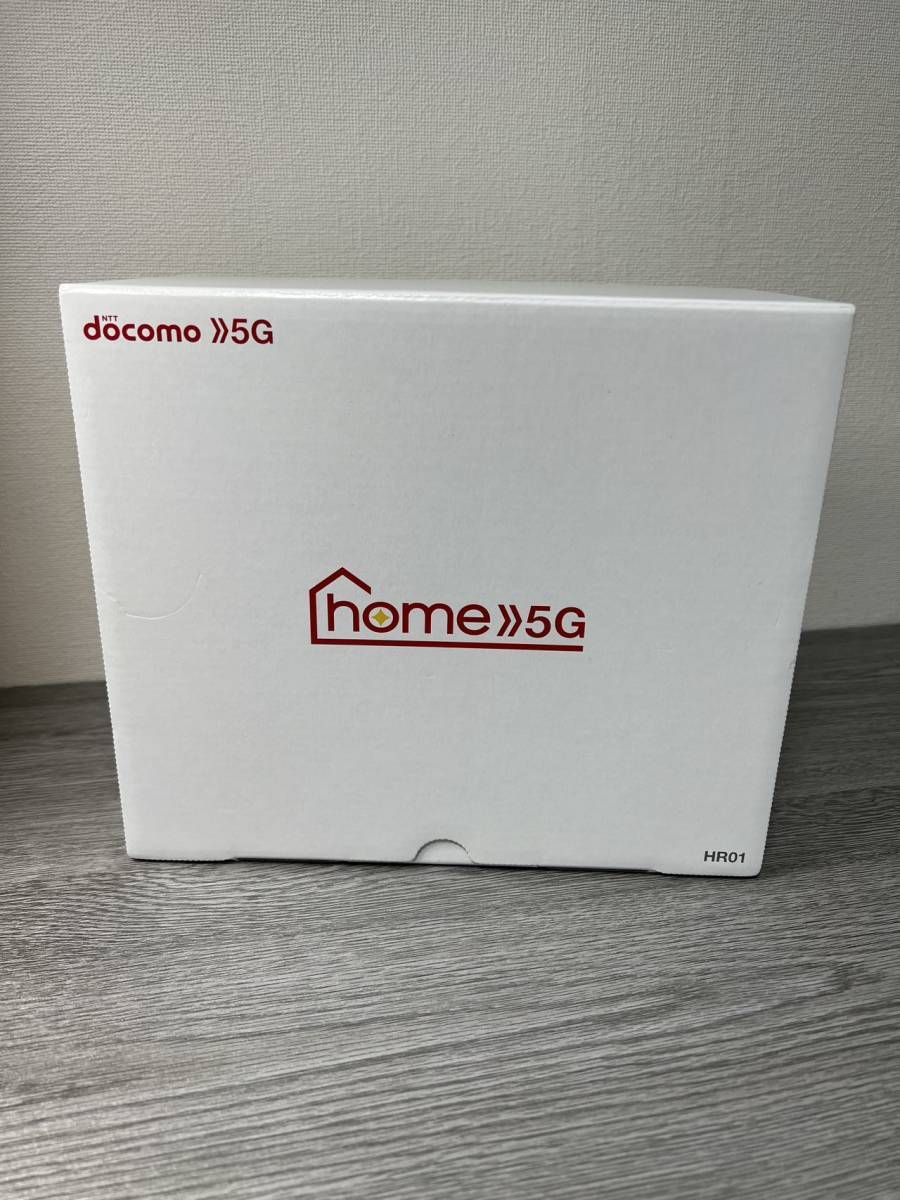 美品 ドコモ Wi-Fiルーター HOME 5G HR01  4G 5G対応 送料無料の画像1