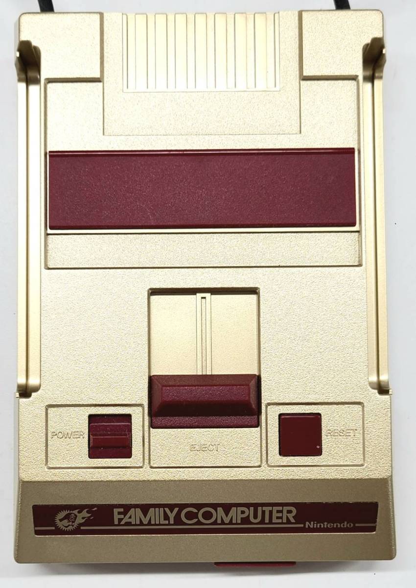 Y329-W13-245 Nintendo 任天堂 クラシックミニ ファミリーコンピュータ 特製ゴールド CLV-101 説明書・保証書・箱あり ゲーム機 おもちゃ④_画像3