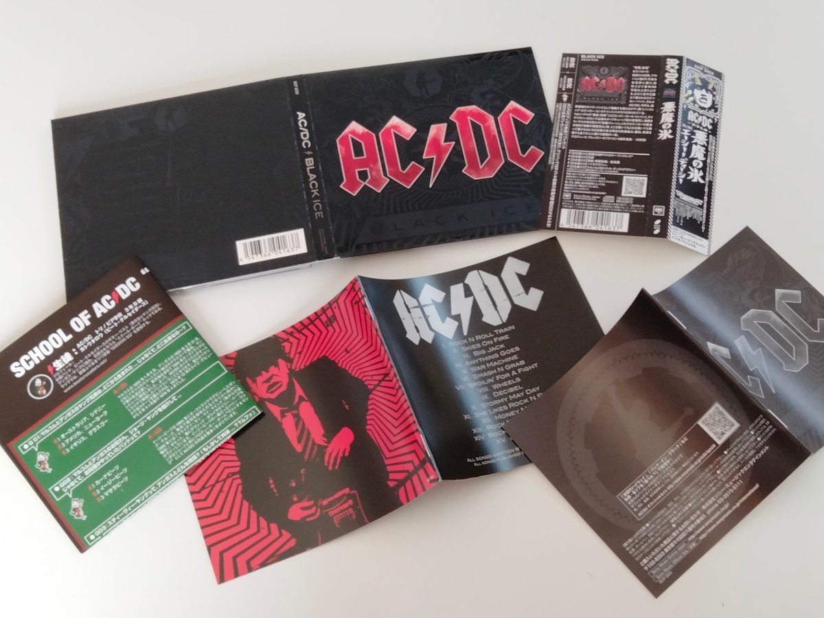 【極美品】AC/DC / 悪魔の氷 BLACK ICE デジパック仕様/帯付CD SICP2055 08年盤,28Pカラーブック,対訳解説42Pブック,非売品トリビア学校付_画像3