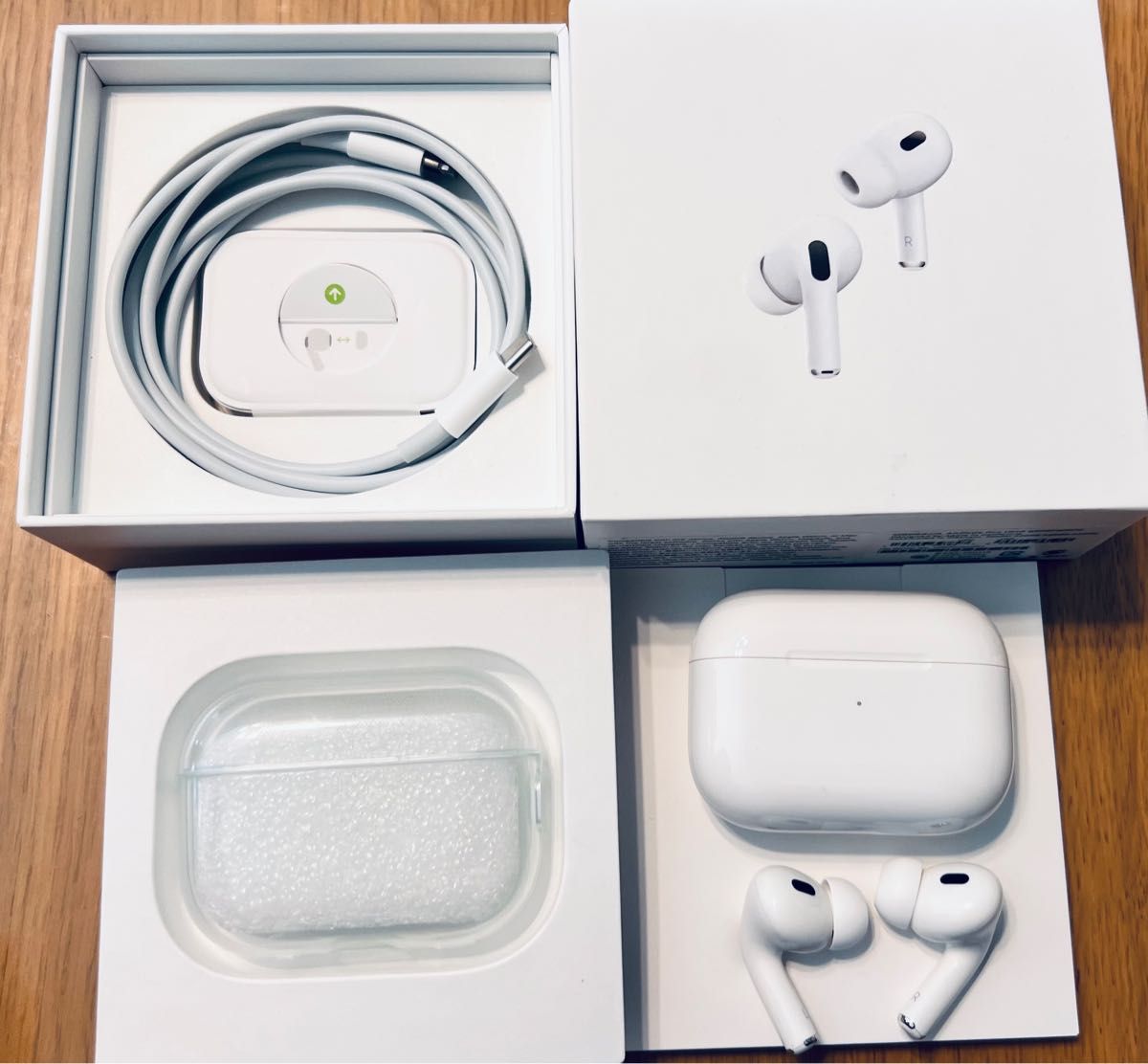 Apple AirPods Pro（第2世代） ​​​​​​​新品！オマケも。-