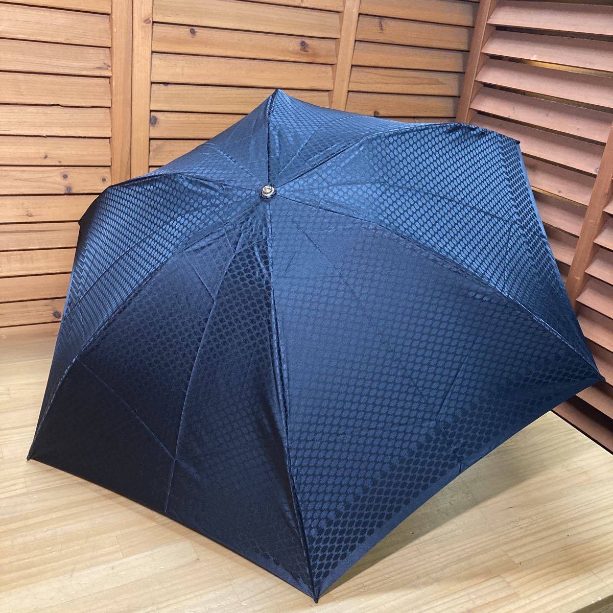 C送料無料 668未使用品【CELINE セリーヌ】 マカダム柄 折りたたみ傘