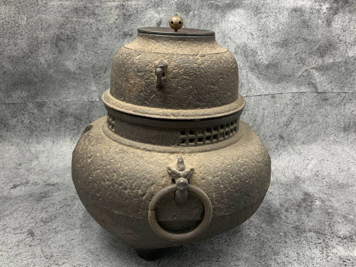 【 レトロ 茶道具 風炉釜 鉄釜 】荒肌 茶道 鉄釜 摘み飾り 金属工芸 工芸品_画像8