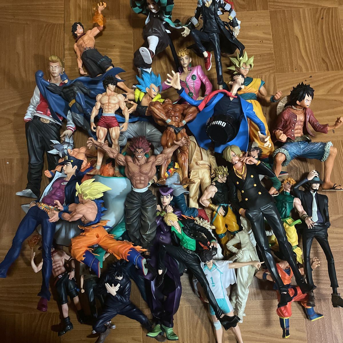 ワンピース ジョジョ フィギュアまとめ売り ワンピース/鬼滅/ジョジョ