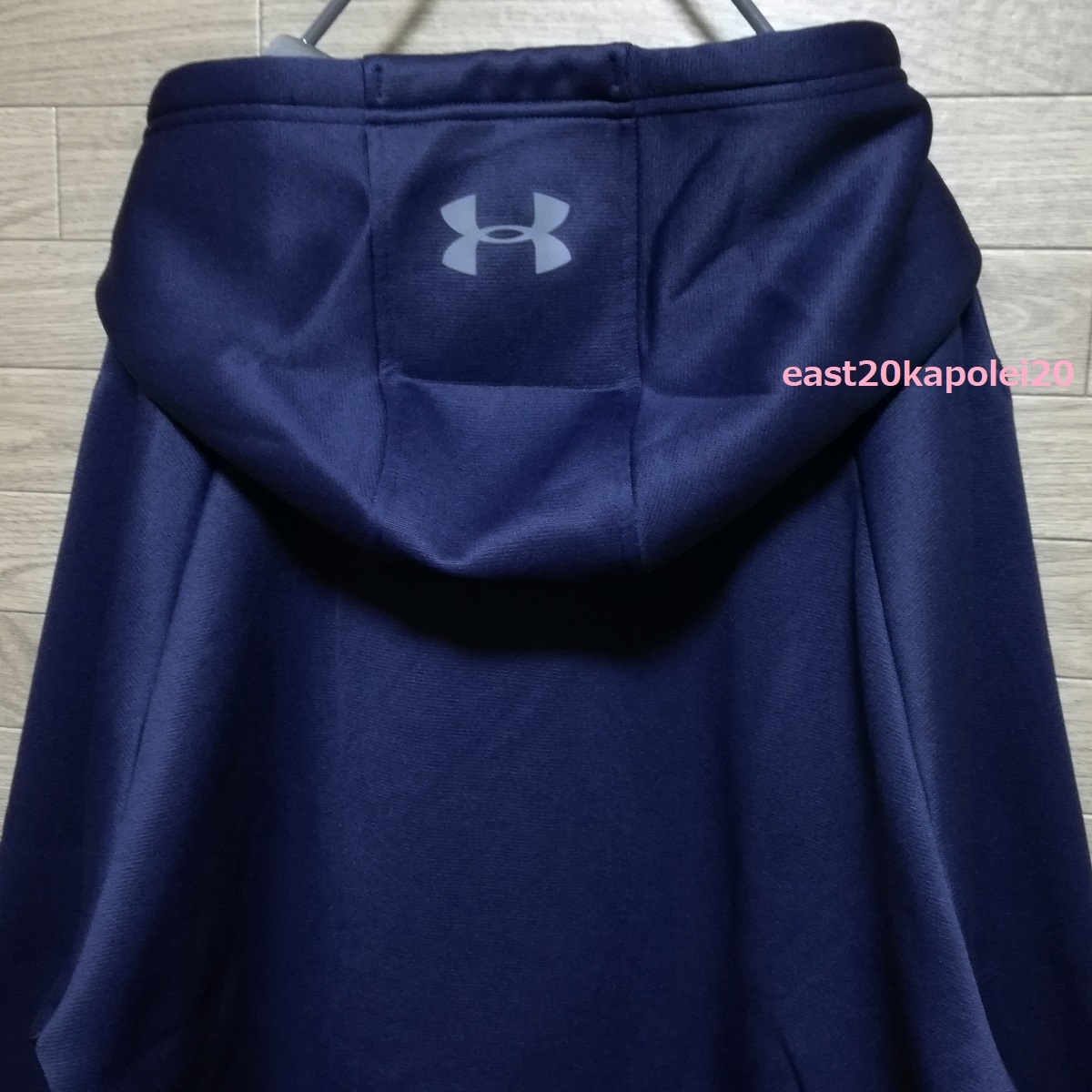 XL size UNDER ARMOUR アンダーアーマー グラフィック ビッグロゴ フリース プルオーバー フーディ パーカー ネイビー トレーニング ゴルフ_画像8