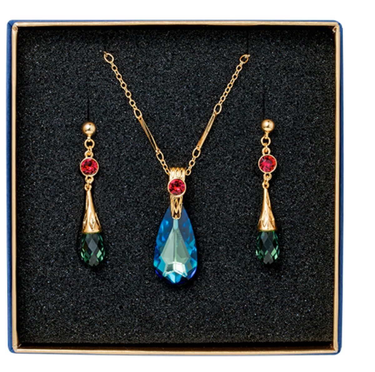 ジブリ美術館 ハウルの動く城 ペンダント イヤリングセット ジブリ美術館 ハウルの動く城 ペンダント イヤリングセット