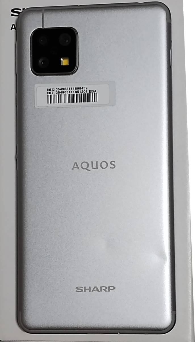 AQUOS sense4 SIMフリー SH-M15 5.8インチ 4GB/64GB 元箱・純正充電器付き　外形凹みあり　 _画像2