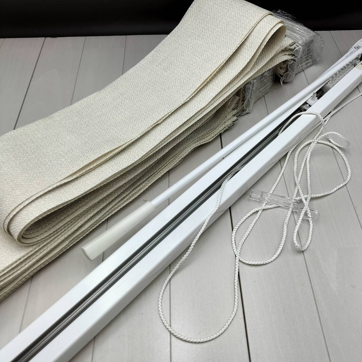 玄関先迄納品 (O-2309BL10)◇タチカワブラインド◇ラインドレープ