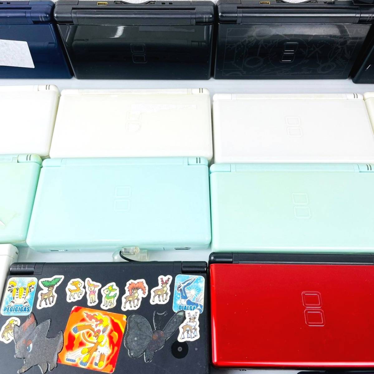 21【ジャンク／32台セット！】Nintendo DS 3DS DSi LL New Lite ライト 本体 ホワイト 白 ブラック 黒 レッド 赤 ブルー 青 水色 ピンク _画像3