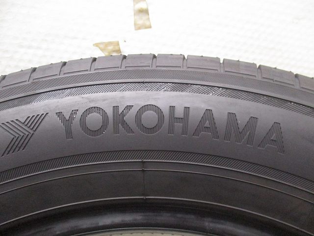 送料無料!! 235-60R18 9分山 ヨコハマ ブルーアースAE61 2023年製 中古タイヤ1本(GM-7131）_画像3