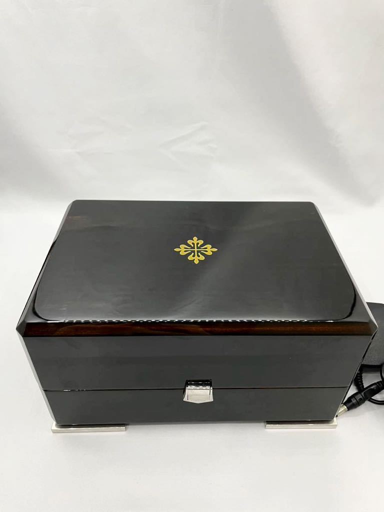 極美品 パテックフィリップ 木製 ワインディングマシーン 動作 極美品 パテックフィリップ 木製 ワインディングマシーン 動作