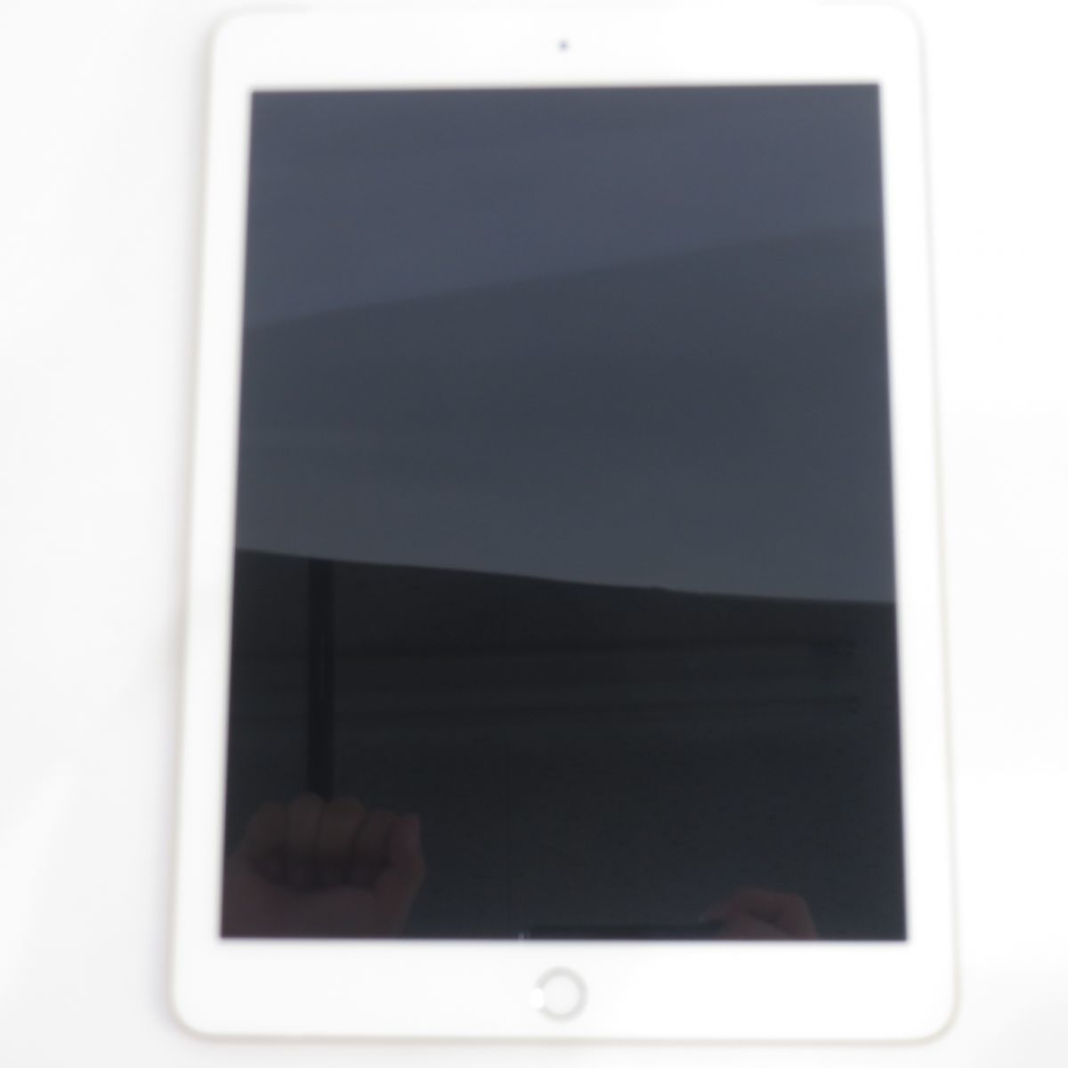100%正規品 iPad Softbank Apple/アップル 098 Wi-Fi+Cellular ※中古