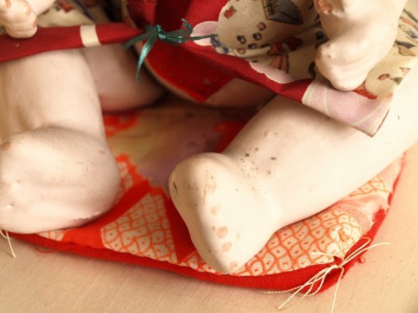 ケース付き市松人形　日本人形　関節可動式　座布団付　置物　ガラスケース　昭和レトロ_画像7