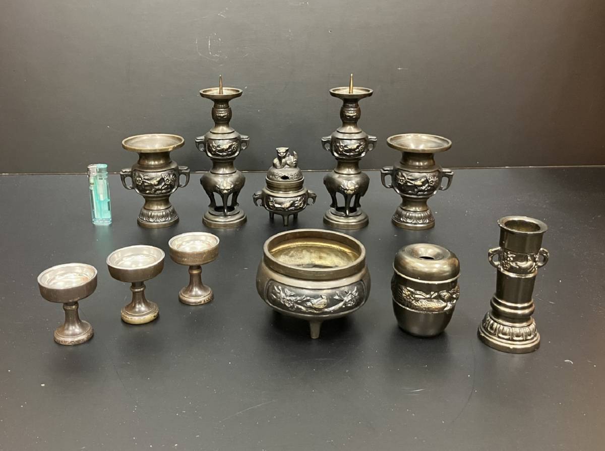 ◆【仏教美術・真鍮製仏具】花鳥模様色付き１１具足◆