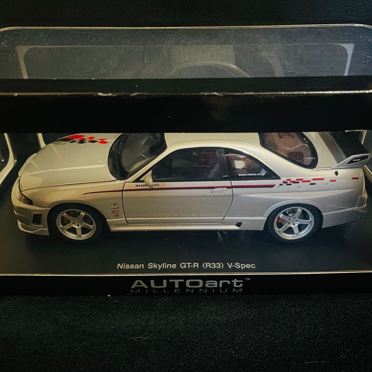 1/18 AUTOart ニスモ スカイライン GT-R R33 R-tune