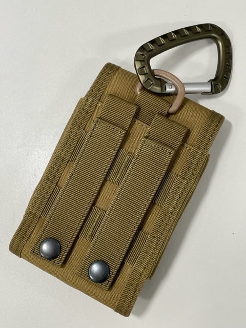 【カラビナ付き】スマホポーチ スマホケース ミリタリーポーチ 携帯ポーチ ベルトポーチ MOLLE モール キャンプ アウトドア カラー：タン_画像7