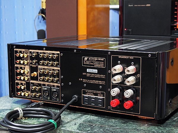 SANSUI AU-X1111 MOS VINTAGE ♪最高峰プリメインアンプ SANSUI AU-X1111 MOS VINTAGE ♪最高峰プリメインアンプ