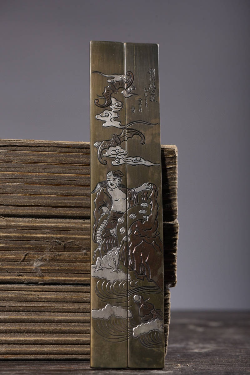 【超珍館蔵】白銅製 銀鍍 劉海戲金蟾紋 鎮尺一對 置物 古賞物 古美術品 稀少珍蔵品