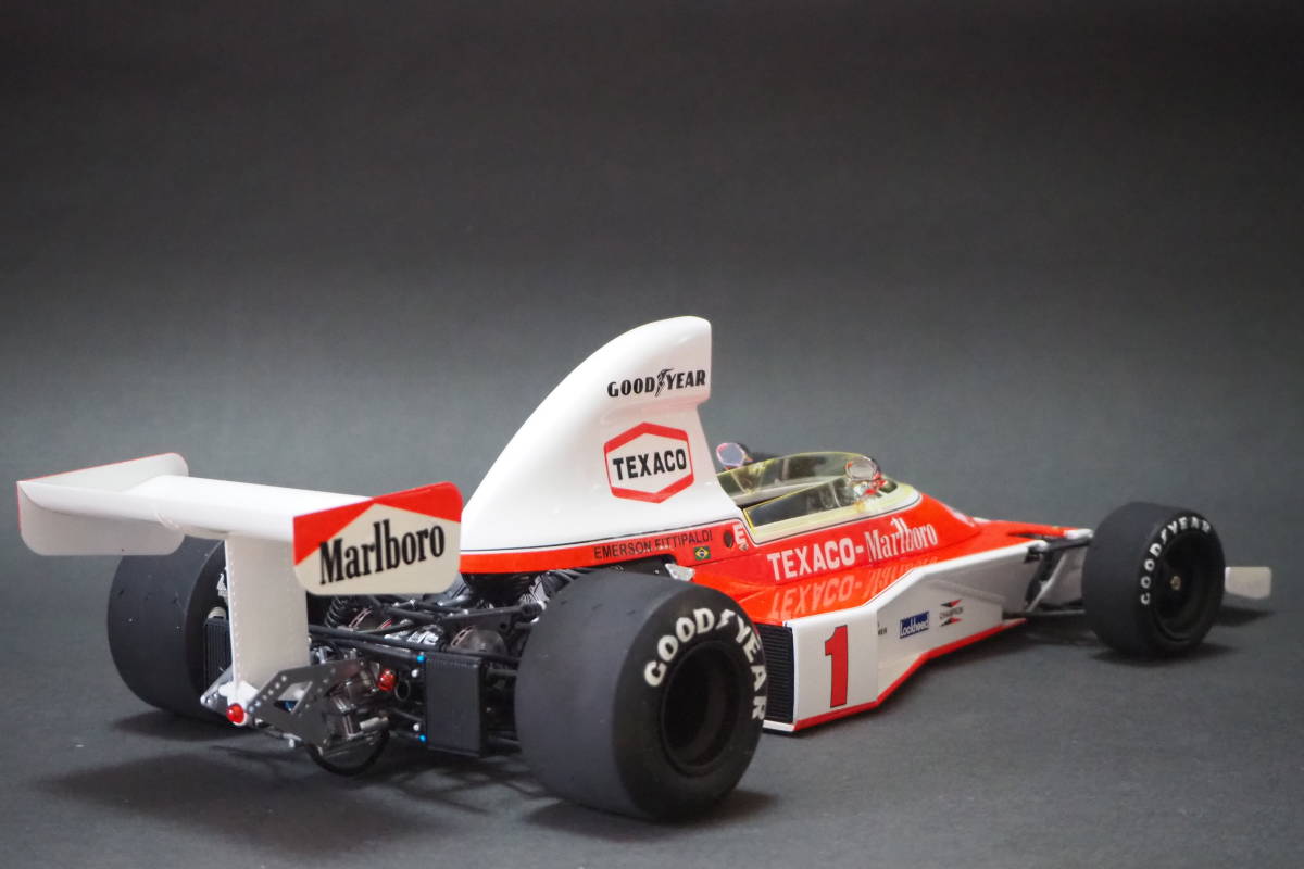 タミヤ 1/12 マクラーレンM23 テキサコ マルボロ 1975 改修塗装済完成品 McLaren M23 FORD MARLBORO TEXACO 1975 Emerson Fittipaldi_画像6