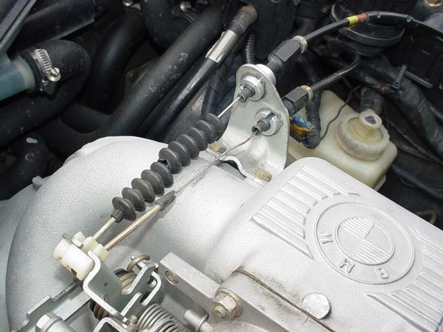 ハイレスポンス！BMW スロットルワイヤー アルミ製 ソリッドブッシュ E24 E28 E30 E32 E34 E36 E38 E39 M20 M30 M52 M3 アクセルワイヤー_画像2